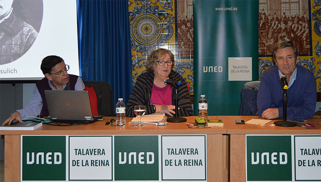 Oliva Blanco, miembro del Instituto de Investigaciones Feministas de la Universidad Complutense, conferenció en la Uned de Talavera sobre el preponderante papel jugado por las mujeres en la Revolución Rusa