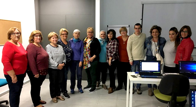 IPETA ha impartido un curso de alfabetización informática a integrantes de la Asociación de Vecinos San José del barrio de Patrocinio, en Talavera