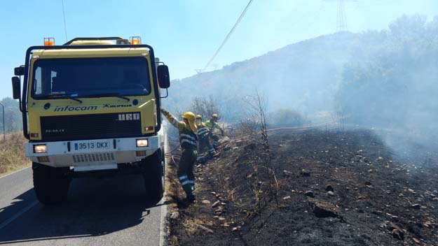 Infocam sigue luchando contra los incendios. Foto archivo.