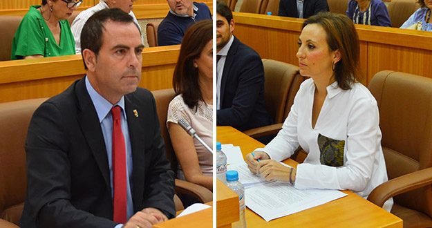 Gutiérrez acusa al alcalde y a la portavoz del PP, María Rodríguez.