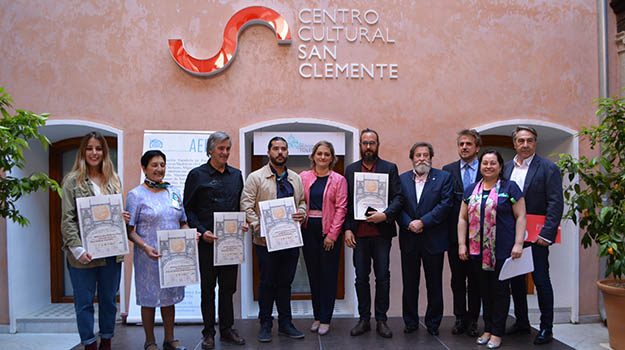 Exposición Nocturono en el Centro Cultural San Clemente y medallas certamen nacional pintura y escultura Azarquiel