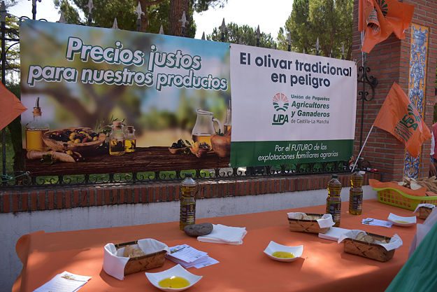Degustación reivindicativa en Talavera.