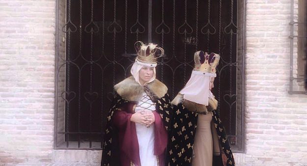 Juana la Loca y su madre por las calles toledanas.