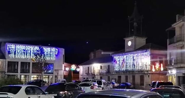 Iluminación navideña en Mejorada. Foto Nuria Gómez.