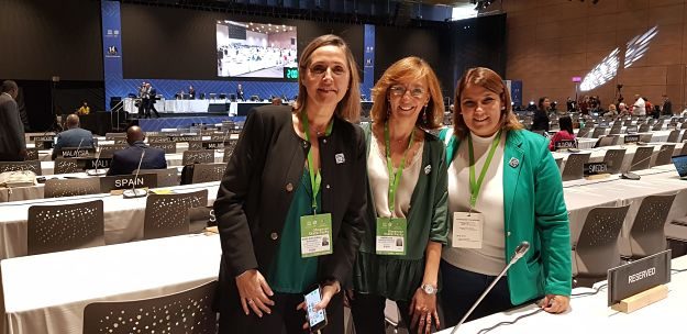 Montse Muro, Magdalena Corrales y Tita García en la Unesco.