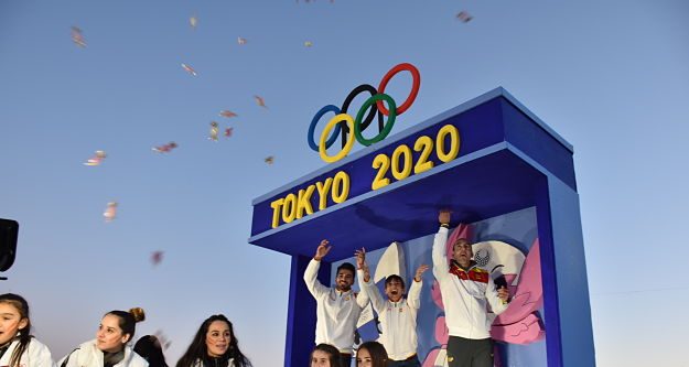 Los olímpicos talaveranos saludando al público.