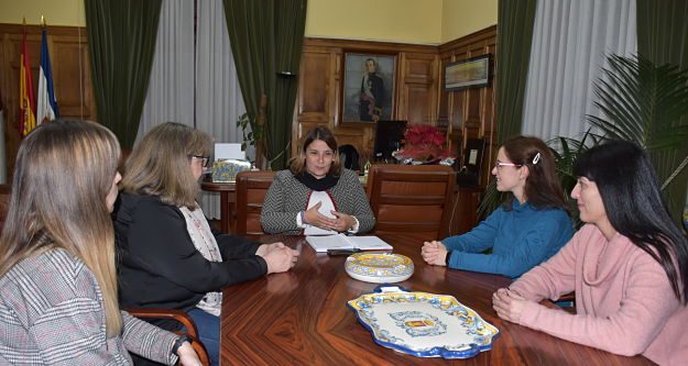 Reunión de Tita con representantes de Down Talavera.
